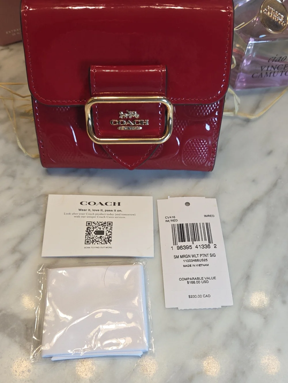 NWT Coach Patent Patent-Embossed Compact Wallet in Bright Red with Gold Hardware